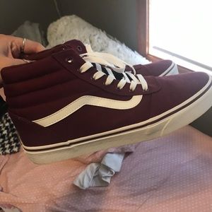 NWOT VANS UNISEX
